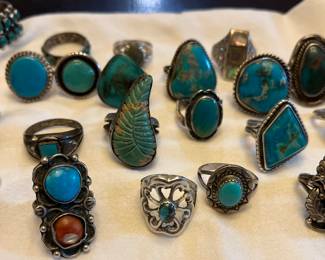 More pictures of the Jewlery will be uploaded tomorrow when it is set up! There is so much more! 