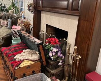 Trunk , loads of linens