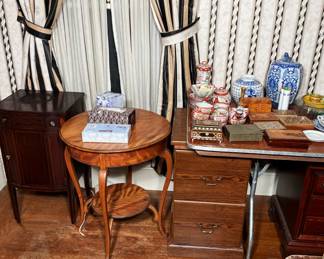 tables, large furniture, vase, collectibles