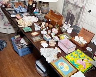 collectibles, lamps, house wares, dish ware, stained glass, decor