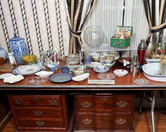 large furniture, chest of drawers, night stands, side tables, house wares