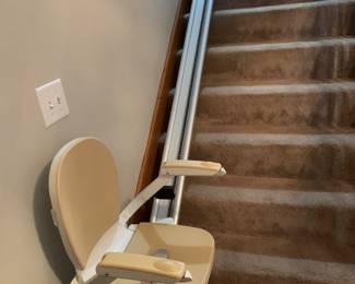 Acorn chair lift - PRE SALE ITEM - text 309-531-6878 to set appt. Have all paperwork including receipt of over $4,000. Sale price $1,200. Plan to sell and schedule removal prior to sale date. 