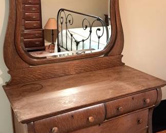 ANTIQUE DRESSER