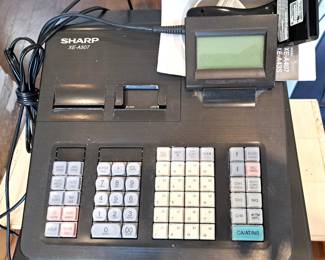 CASH REGISTER W SCANNER