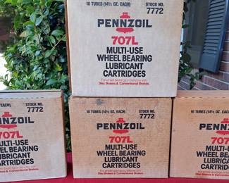 PENNZOIL GREASE TUBES IN CASES