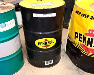 5 GALLON BARRELS & 1 PENNZOIL COVER
