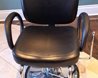 BARBER CHAIR 