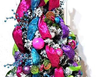 48" T CHRISTMAS TREE