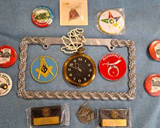 MASONIC & BUTTONS PINS
