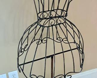 WIRE DRESS RACK