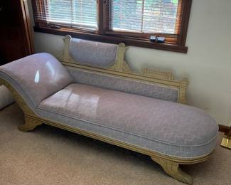Beautiful fainting/lounge couch