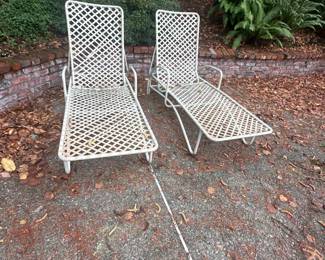 Patio lounge chairs