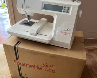 Bernette Deco 500 Bernina - embroidery machine - never used! 