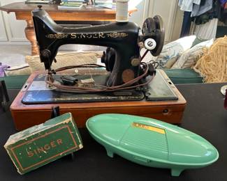 Singer sewing Y1074344 with original case, 1923. Part of a batch of 25,000 Model 127 machines and produced in Scotland