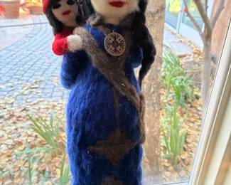 Needle felted mother and daughter