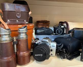 WWI Chevalier Paris Army Navy Leather Wrapped Binoculars, Vintage cameras