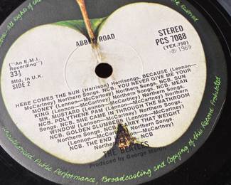 Why 1st press? No "Your Majesty" in track list; misaligned apple on jacket; "Mfd in UK" on record label; "33 1/2" on record label misaligned; laminated jacket