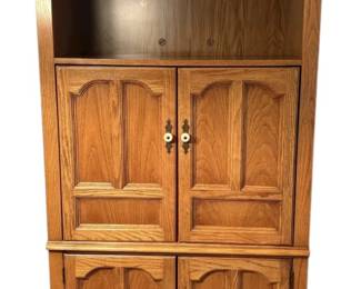 Thomasville Oak Entertainment Bar Cabinet