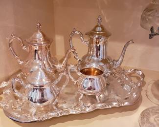 Towle silverplate tea set w tray