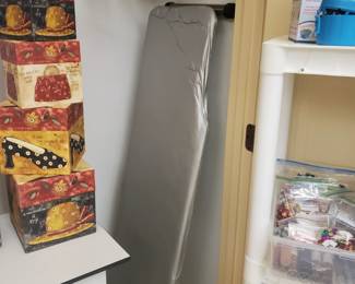 Large ironing board 