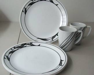 Corelle plates and mugs