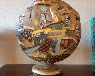Japanese moon vase with gold dragon