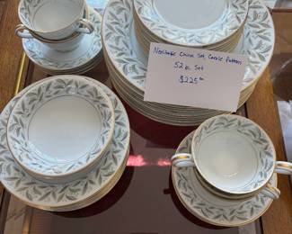 Noritake dish set
