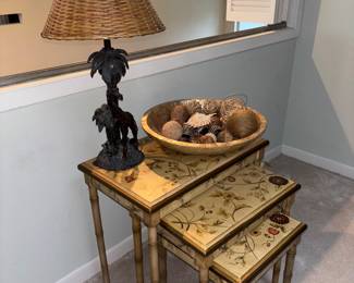 Nesting accent tables