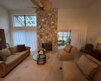 Super clean living room set 