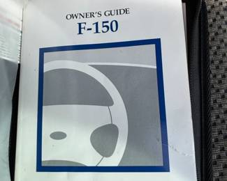 BUY IT NOW!  $2,500.00.  Year 2000, Ford F150 XLT Trinitron V8, Extended cab, 4 x 4 pick up truck.  220,938 miles. 