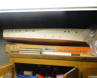 Model motor Yacht