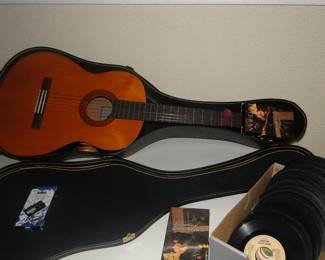 Yamaha C40 Guitar, 45 records