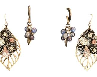 Silver Tone Leaf Motif Earrings 