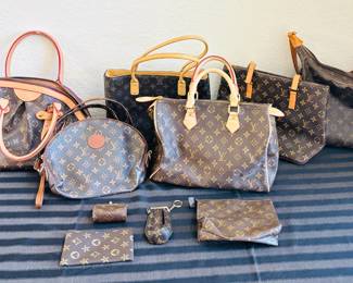 Faux Louis Vuitton Purses / Accessories