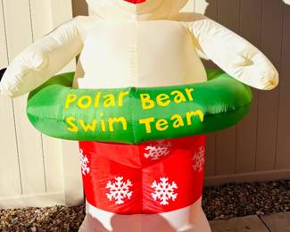 Polar Bear Holliday Yard Decor