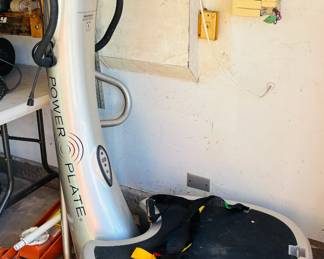 Power Plate Vibration Trainer - Works Great