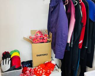 Misc. Wetsuit / Snow Jackets / Gloves