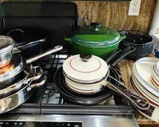 Close-up Pots & Pans