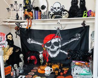 Halloween Holiday Decor
