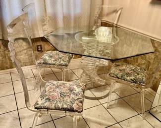 Postmodern Helix Sprial lucite dining table with 4 lucite chairs 