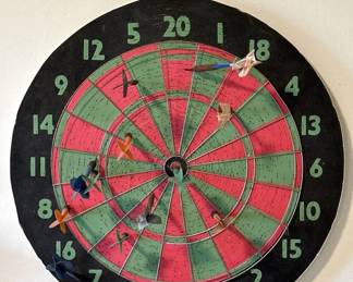 2-Sided Dartboard & Box of Dart Flights