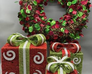Christmas Wreath & 3 Decor Presents