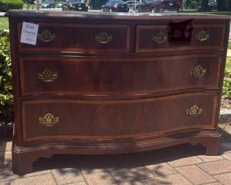 Low dresser American Materpiece Collection