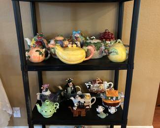 Large teapot collection. Perfect for collecting , reselling or gifting. 