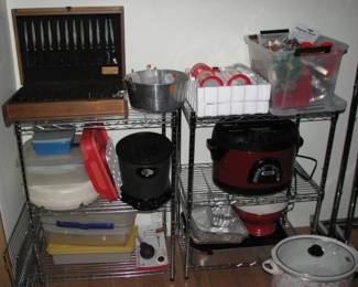 more kitchen items, silverware set