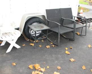 patio tables and chairs