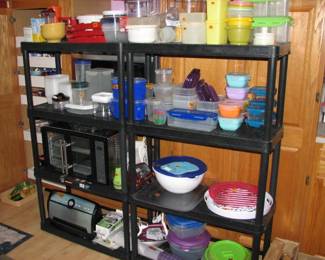 some really nice kitchen items in this sale