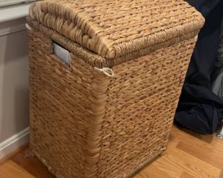 See every item in the sale at this UR: https://buyer.thehunt.ltd/saledetails?saleId=cdca7bc3-75d5-4f79-9d77-8d98feb22fca