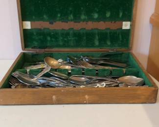 See every item in the sale at this UR: https://buyer.thehunt.ltd/saledetails?saleId=cdca7bc3-75d5-4f79-9d77-8d98feb22fca