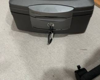 See every item in the sale at this UR: https://buyer.thehunt.ltd/saledetails?saleId=cdca7bc3-75d5-4f79-9d77-8d98feb22fca